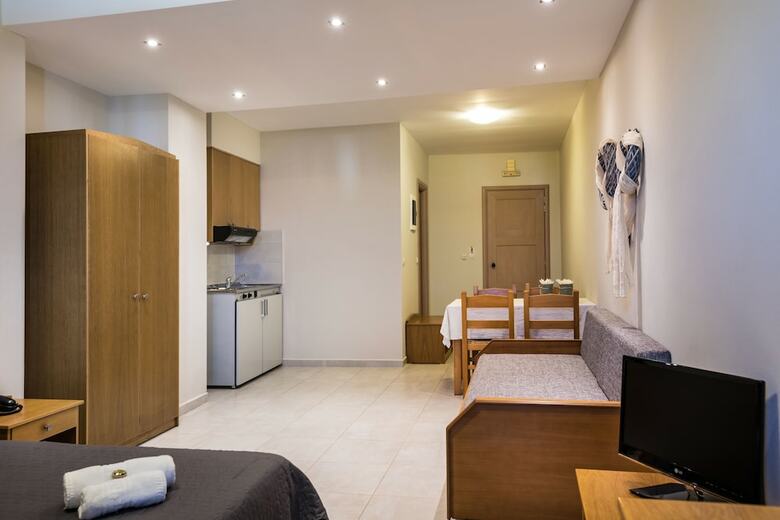 Aparthotel Mirtilos Studios & Apartments