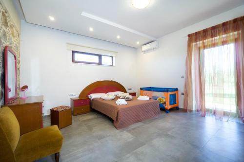 Iridanos Villa