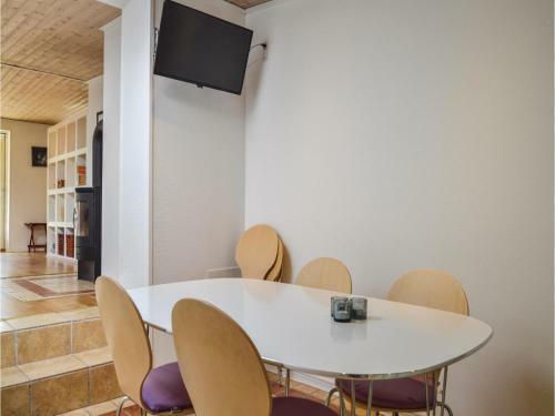 Three-bedroom Holiday Home In Blokhus