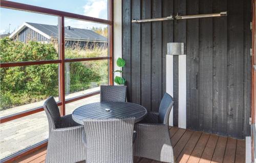 Three-bedroom Holiday Home In Blokhus
