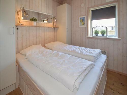 Four-bedroom Holiday Home In Blokhus