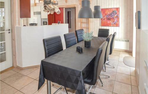 Four-bedroom Holiday Home In Blokhus