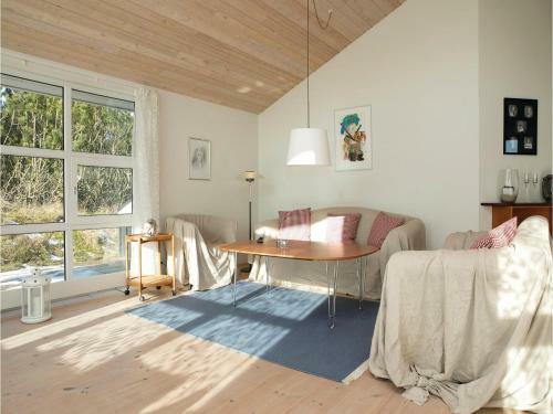 Three-bedroom Holiday Home In Blokhus