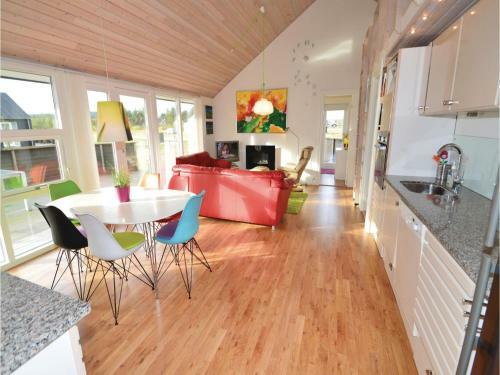 Three-bedroom Holiday Home In Brovst