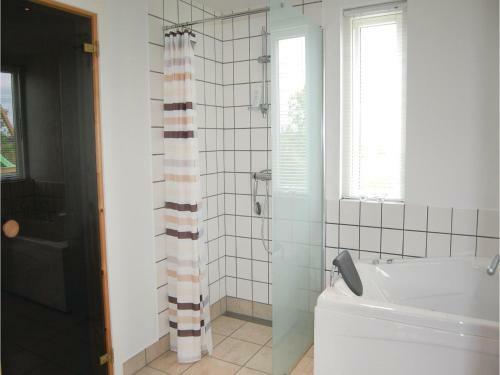 Three-bedroom Holiday Home In Brovst