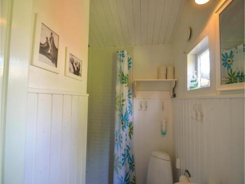 Three-bedroom Holiday Home In Vaggerlose