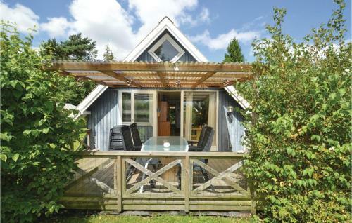 Three-bedroom Holiday Home In Vaggerlose