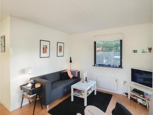 Two-bedroom Holiday Home In Vaggerlose