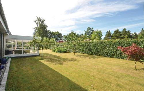 Two-bedroom Holiday Home In Vaggerlose