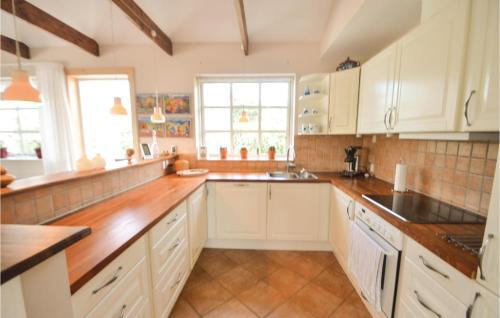 Two-bedroom Holiday Home In Vaggerlose