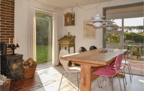 Three-bedroom Holiday Home In Esbjerg V