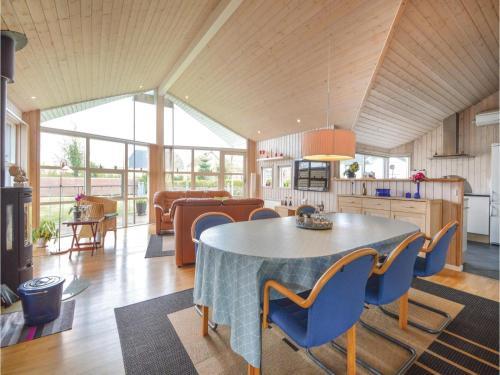 Four-bedroom Holiday Home In Haderslev