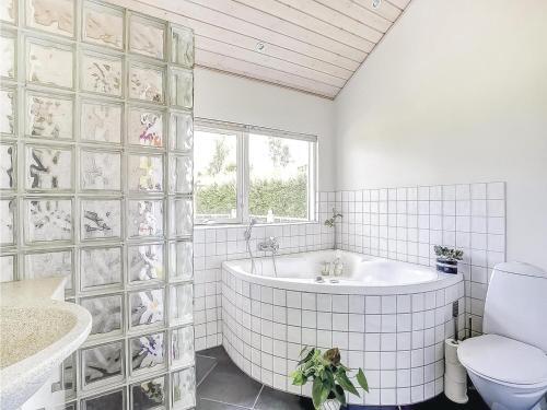 Four-bedroom Holiday Home In Haderslev