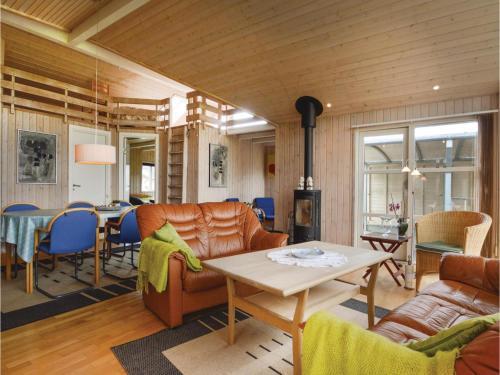 Four-bedroom Holiday Home In Haderslev