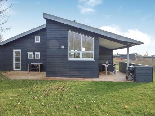 Three-bedroom Holiday Home In Haderslev
