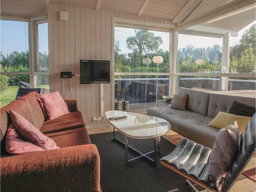 Three-bedroom Holiday Home In Haderslev