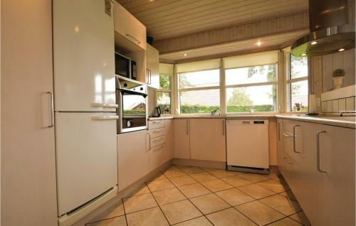 Three-bedroom Holiday Home In Haderslev