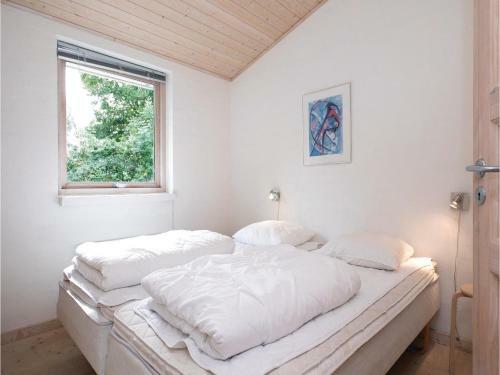 Five-bedroom Holiday Home In Hadsund