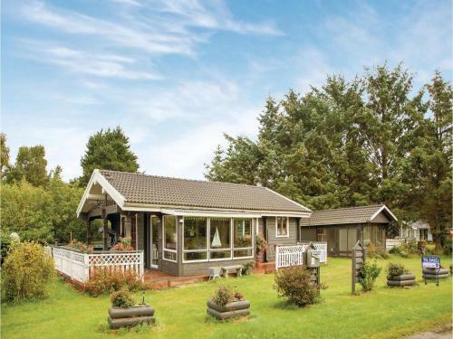 Two-bedroom Holiday Home In Hals