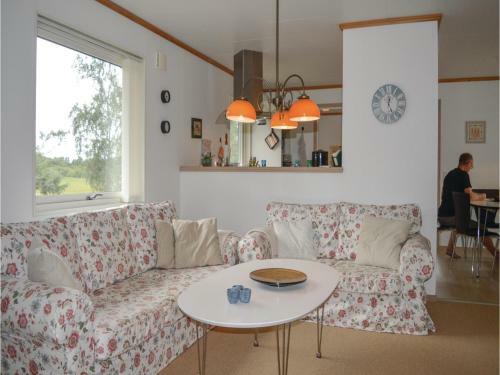 Three-bedroom Holiday Home In Hals