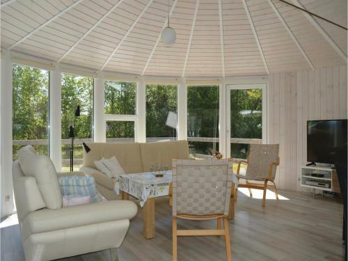 Four-bedroom Holiday Home In Hals