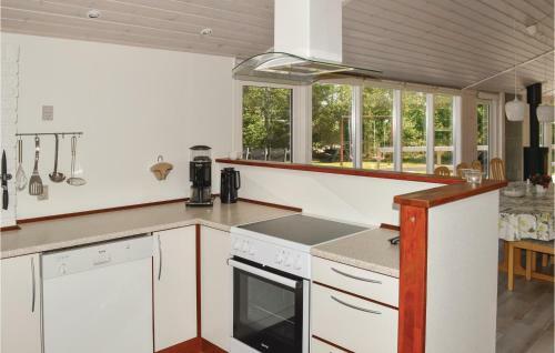 Four-bedroom Holiday Home In Hals