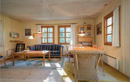 Three-bedroom Holiday Home In Hjorring