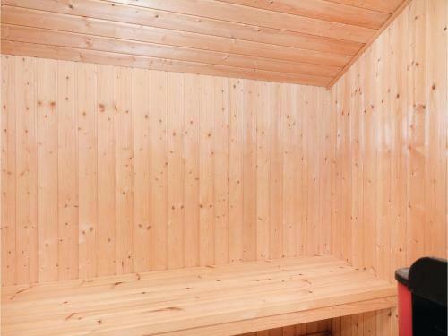 Three-bedroom Holiday Home In Hjorring