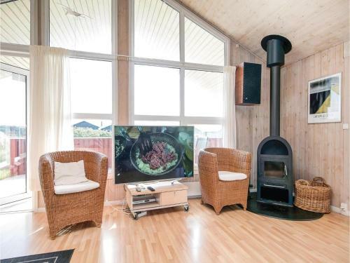 Three-bedroom Holiday Home In Hjorring