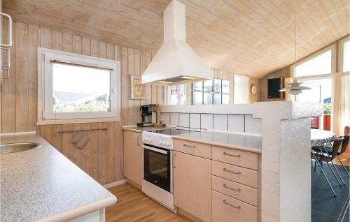 Three-bedroom Holiday Home In Hjorring