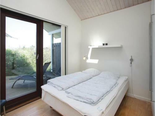 Three-bedroom Holiday Home In Hjorring