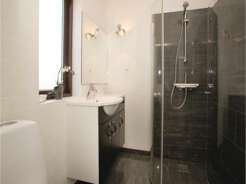 Three-bedroom Holiday Home In Hjorring