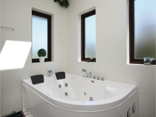 Three-bedroom Holiday Home In Hjorring