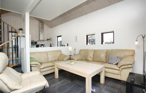 Three-bedroom Holiday Home In Hjorring