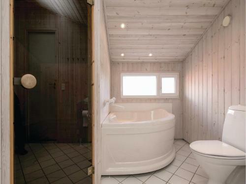 Three-bedroom Holiday Home In Hjorring