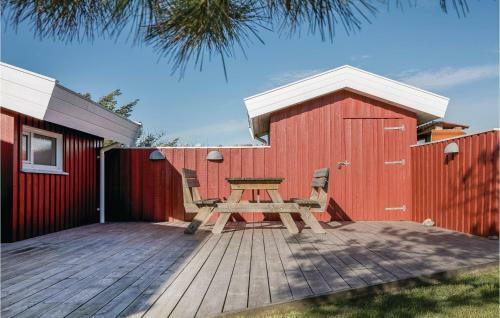 Three-bedroom Holiday Home In Hjorring