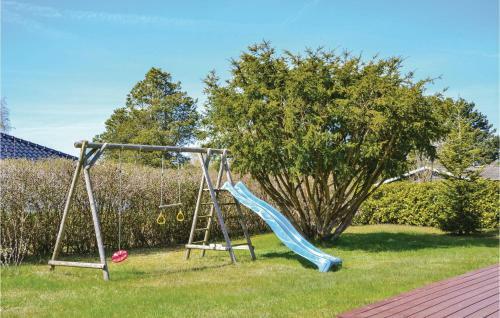 Three-bedroom Holiday Home In Hornbak