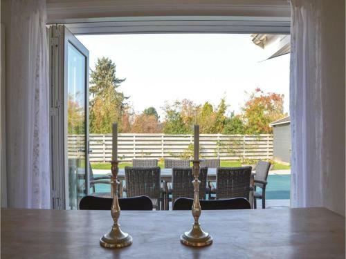 Three-bedroom Holiday Home In Hornbak