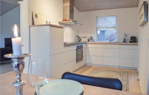 Three-bedroom Holiday Home In Hornbak