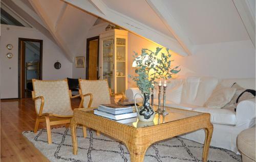 Three-bedroom Holiday Home In Hornbak