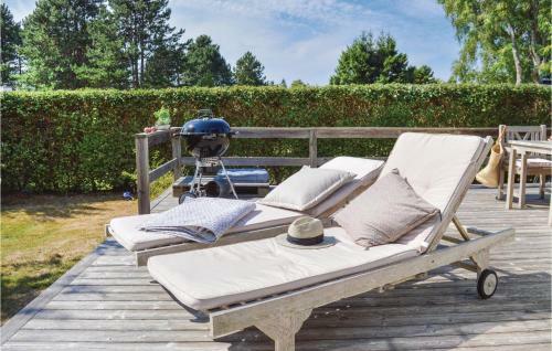 Three-bedroom Holiday Home In Hornbak