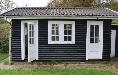 Three-bedroom Holiday Home In Hundested