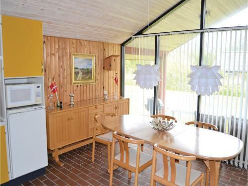 Three-bedroom Holiday Home In Jerup