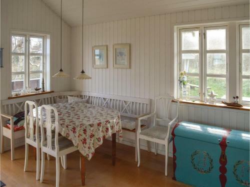 Two-bedroom Holiday Home In Jerup
