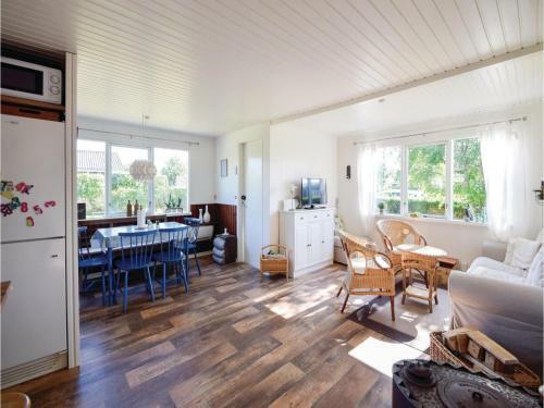 Three-bedroom Holiday Home In Juelsminde