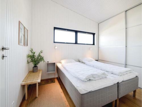 Four-bedroom Holiday Home In Juelsminde