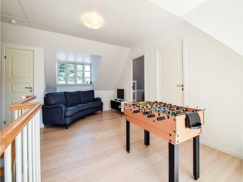 Four-bedroom Holiday Home In Juelsminde