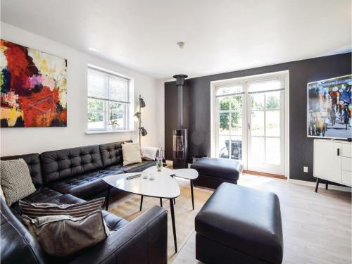 Four-bedroom Holiday Home In Juelsminde