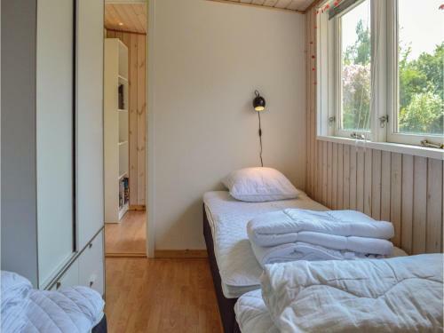 Three-bedroom Holiday Home In Jagerspris