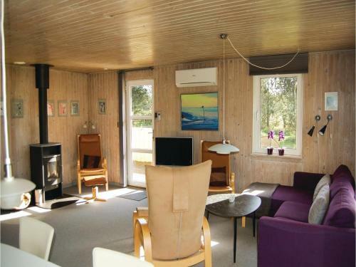Three-bedroom Holiday Home In Lokken